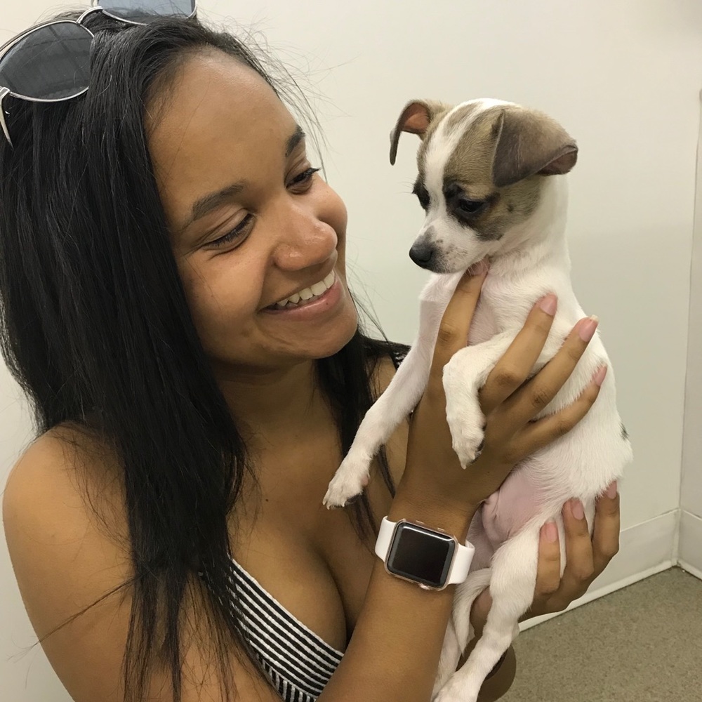 Meet your Posher, Tia